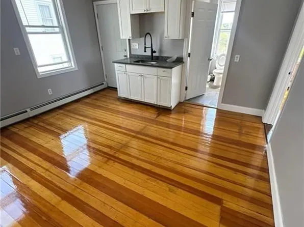 474 Branch Ave Floor 3, Providence, RI 02904
