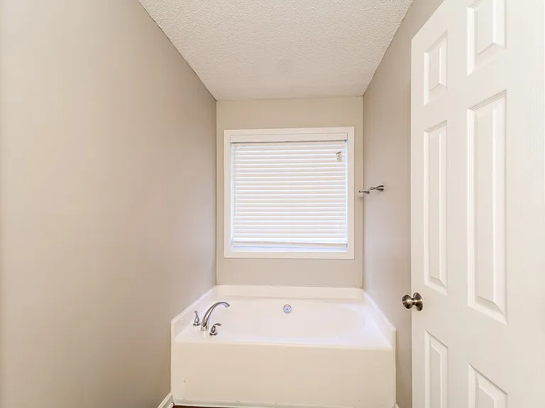 2847 James Henry Dr — Photo 12