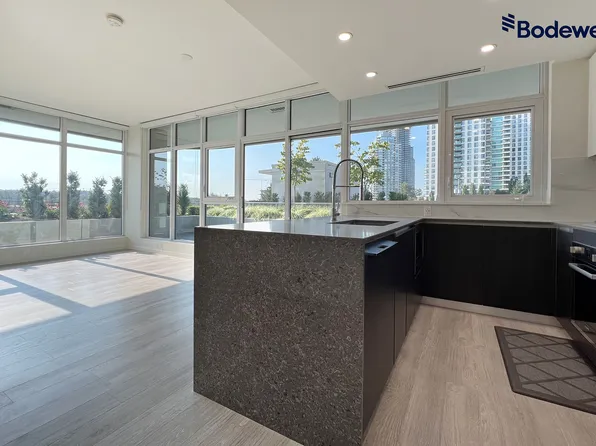 5311 Goring St #406, Burnaby, BC V5B