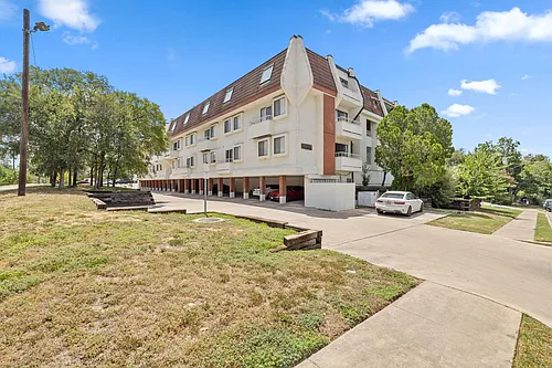 3115 Helms St Photo 1