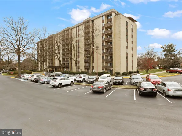 6001 Arlington Blvd APT 819, Falls Church, VA 22044