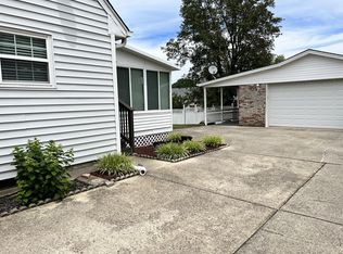 8407 Fernview Dr, Louisville, KY 40291