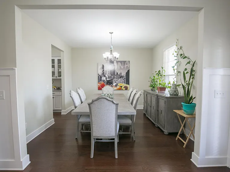632 Newcomb St — Photo 32