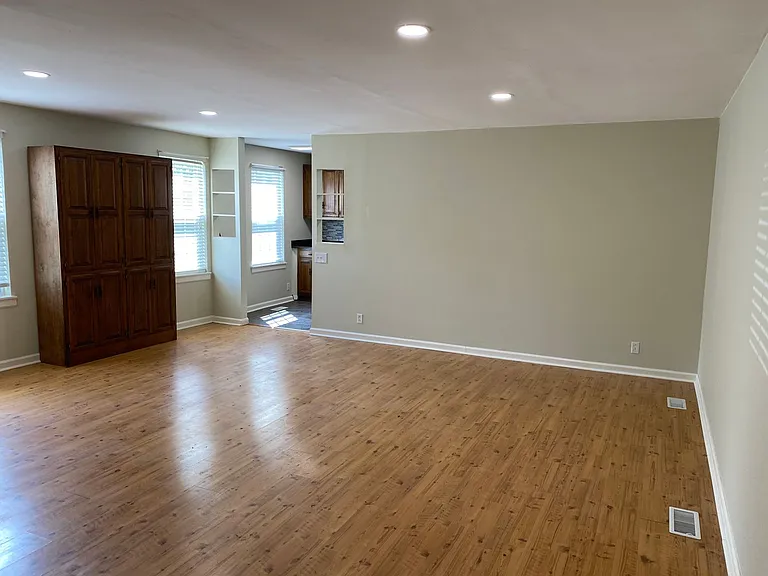 748 Meadowlark Dr — Photo 7