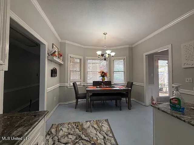 6231 Waterford Dr — Photo 7