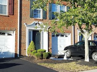 9 Abby Rd, Farmingdale, NJ 07727