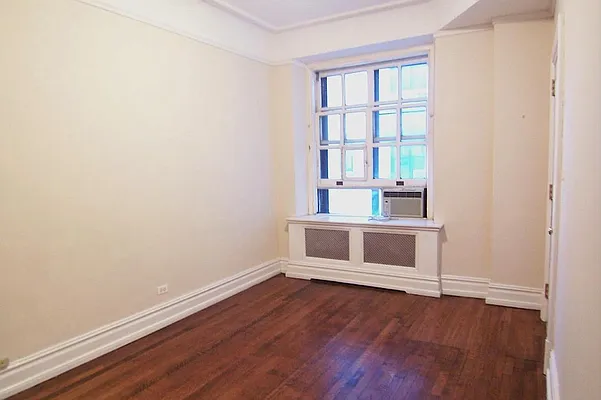 Rented by Corcoran | media 15