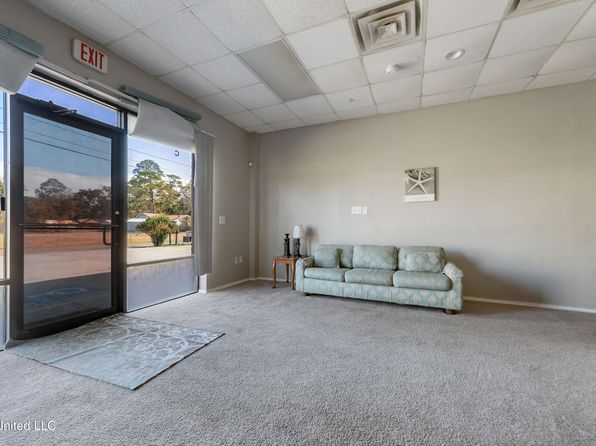 gulfport-mississippi-246859807 picture