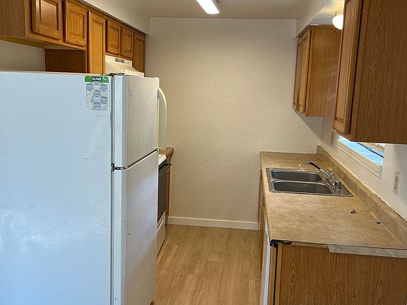 5th image of 2911 Meridian St
