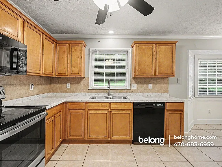 4199 Inns Brook Dr — Photo 8