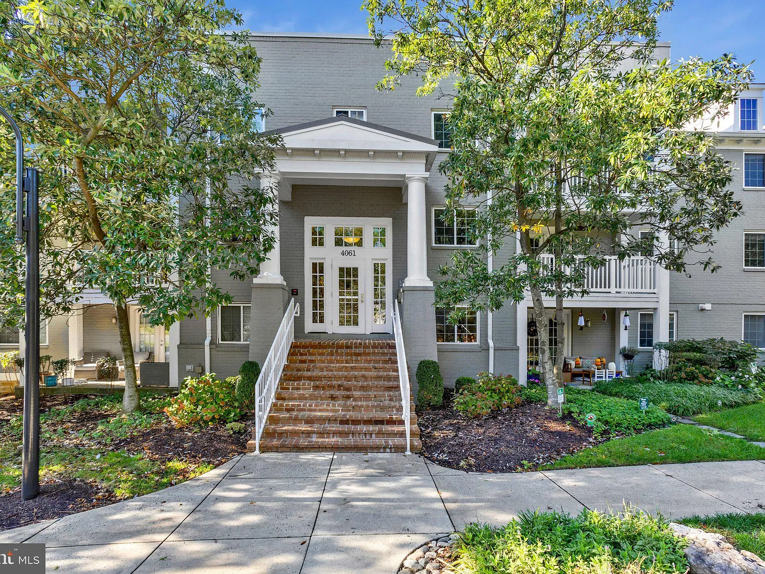 West Village Of Shirlington — Photo 2