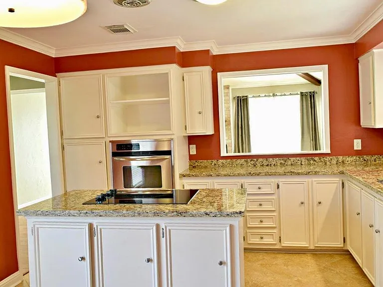 13723 Ella Lee Ln — Photo 4