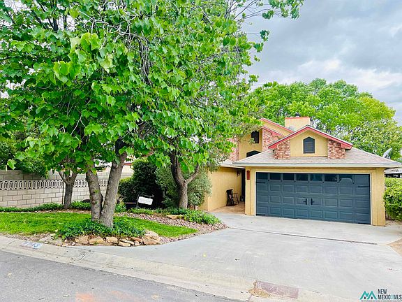 2nd image of 715 Spyglass Dr