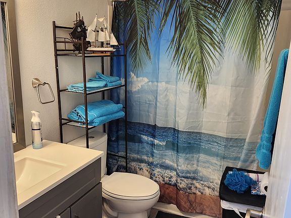 5th image of 7200 Sharp Reef Rd APT 6