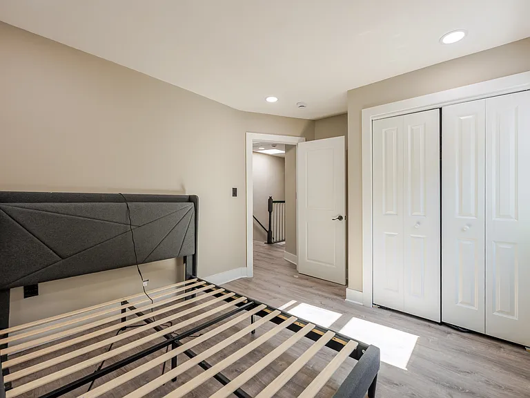 4523 Dix St NE — Photo 23