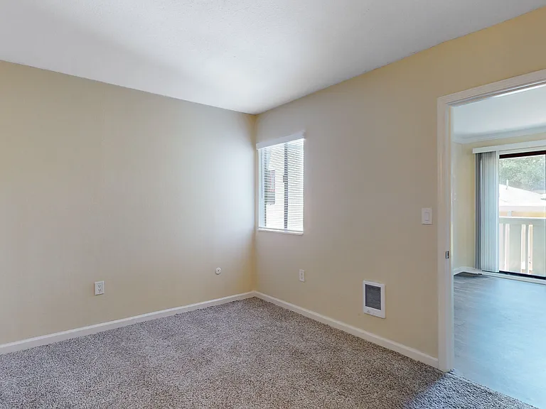 107 Marin St #10 — Photo 12