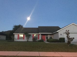 4450 Treasure Cay Rd, Tavares, FL 32778