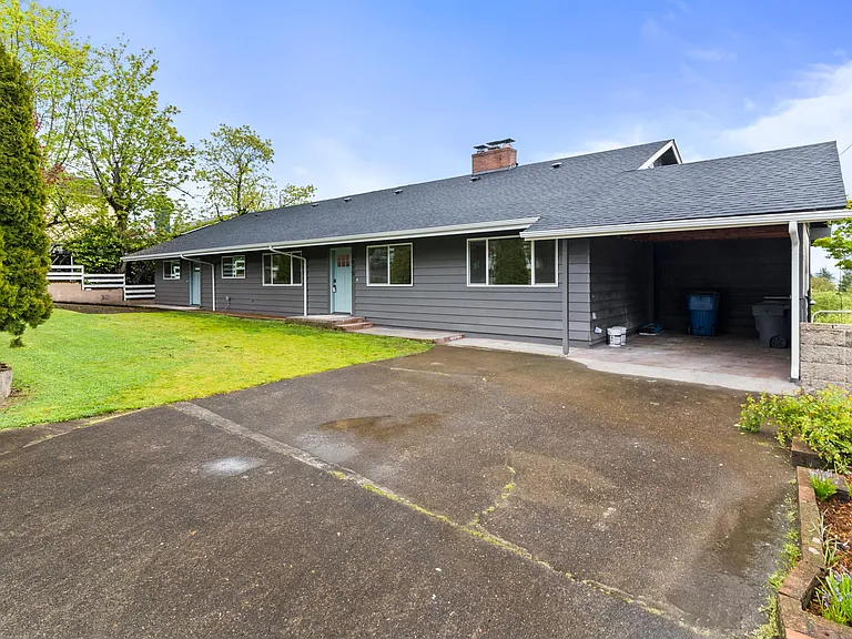2615 E McLoughlin Blvd — Photo 26