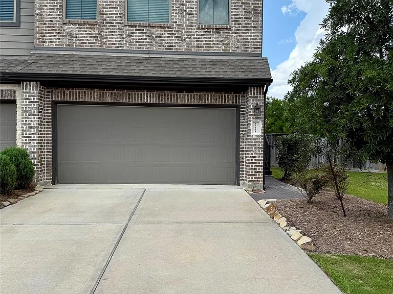 15118 Cougar Overlook Ct — Photo 17
