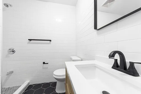 Rented by Avenues Real Estate | media 16