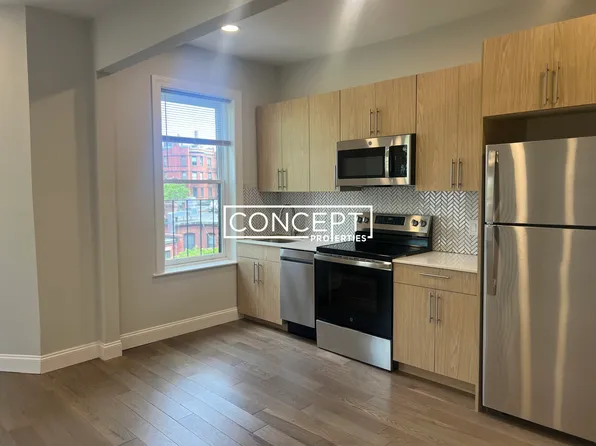 379 Commonwealth Ave, Boston, MA