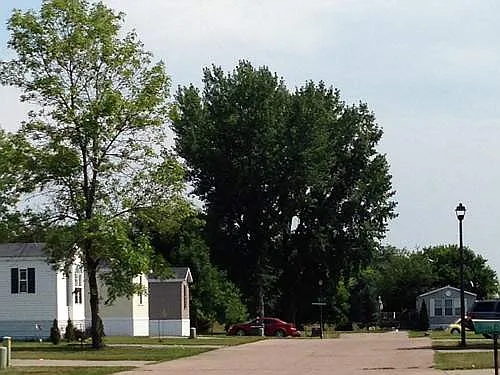 2001 Monks Ave — Photo 10
