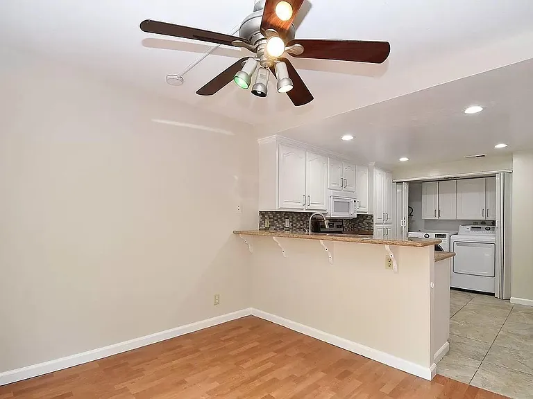4074 Twin Peaks Ter — Photo 5