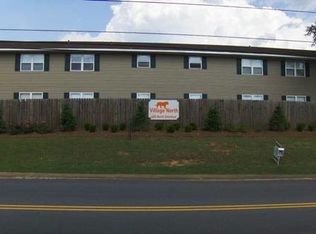 426 N Donahue Dr APT 8, Auburn, AL 36832