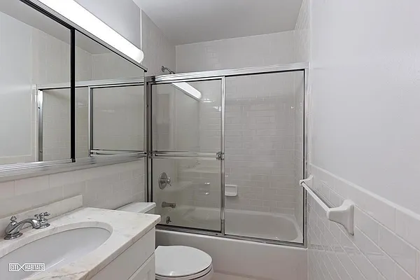 Rented by Corcoran | media 17