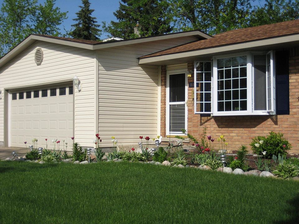 1st image of 165 Shelley Dr