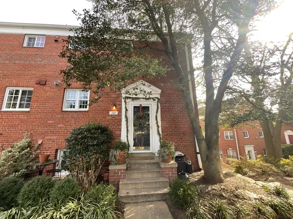 1927 N Quaker Ln, Alexandria, VA 22302