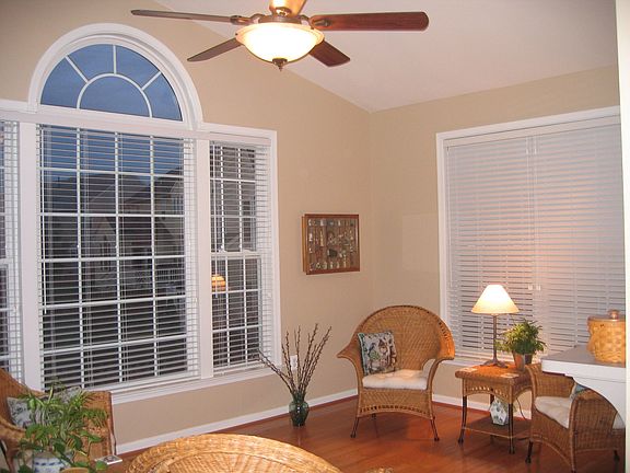 Solarium w/palladium window
