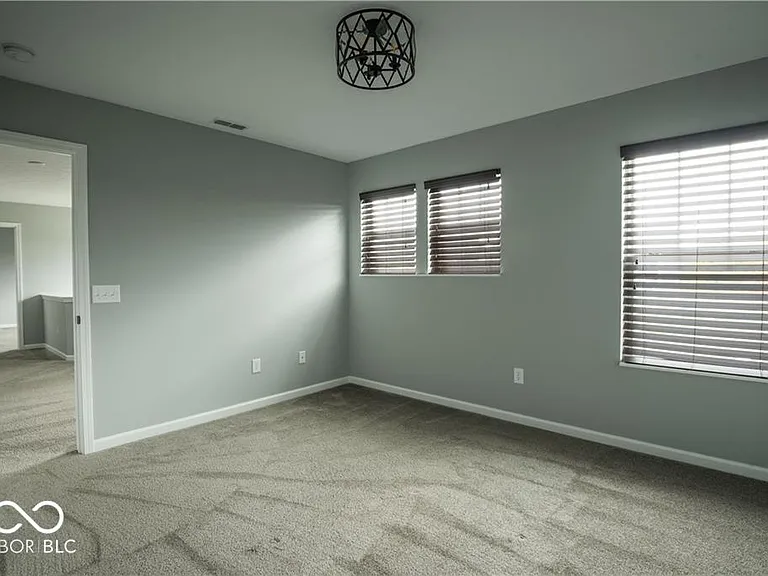 15665 Eastpark Dr — Photo 40