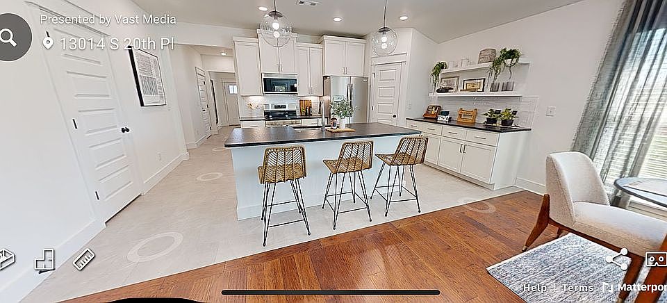 2nd image of 1416 Sioux Pl