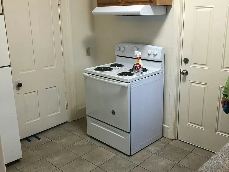 103 E Mulberry St — Photo 3