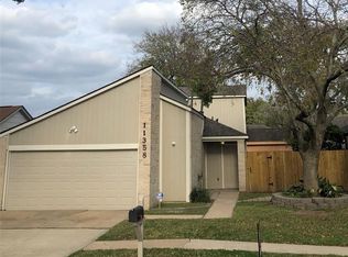 11358 Oakcenter Dr, Houston, TX 77072