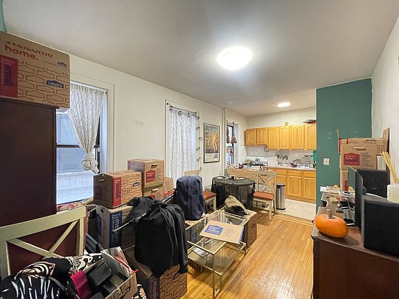 3rd image of 31-52 34th St #A1