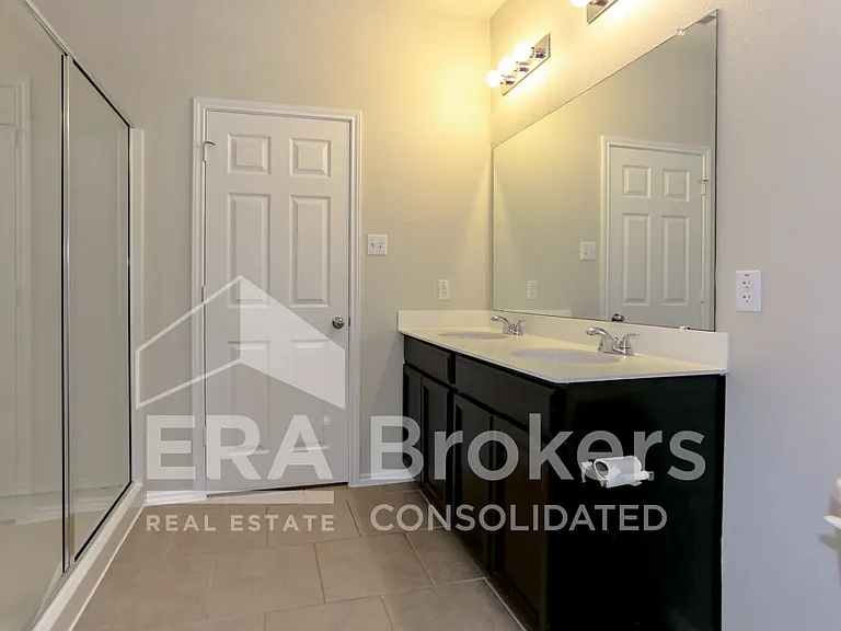 8918 Night View Dr — Photo 22