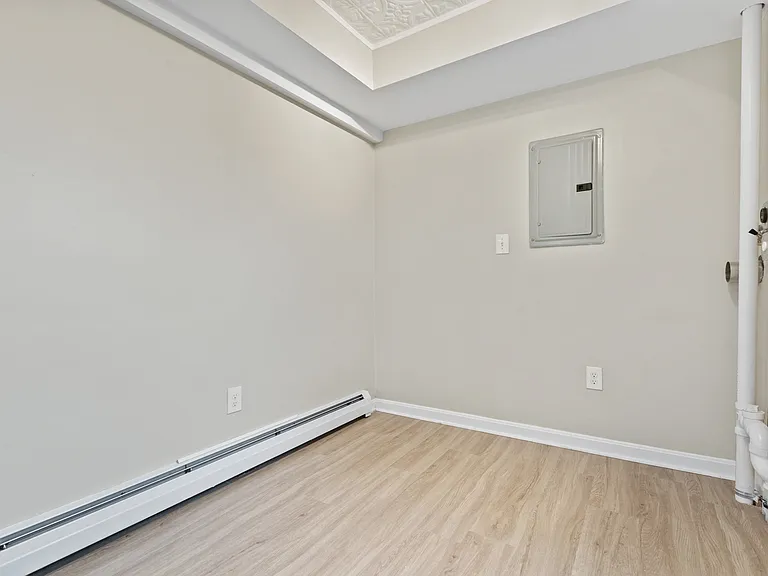 65 Hale St #2 — Photo 14