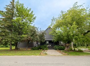 709 Old Milford Rd, Prince Edward County, ON K0K 2T0