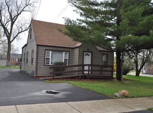 8015 Nashville Ave, Burbank, IL 60459