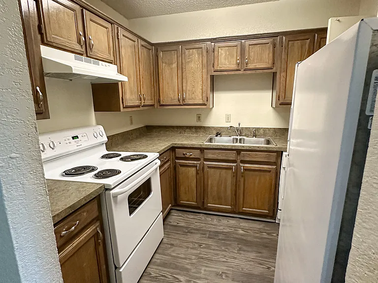 721 Avenue A #6 — Photo 10