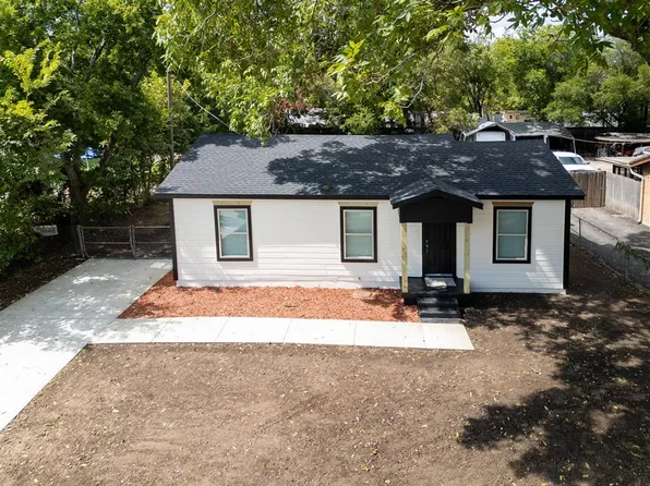 3908 Carey St, Fort Worth, TX 76119