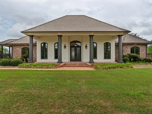 4708 Christopher Pl, Alexandria, LA 71303