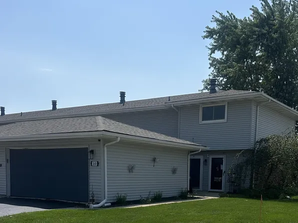 2618 Knollwood Dr, Crown Point, IN 46307