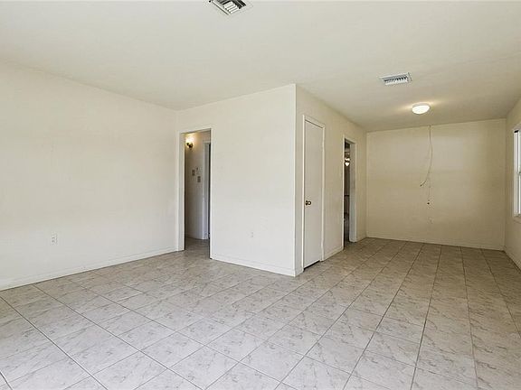 4th image of 608 Airline Park Blvd