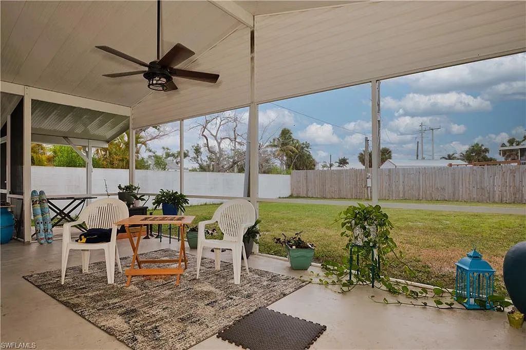 2 bed, 1.0 bath, 1038 sqft, $1,750 — Photo 2