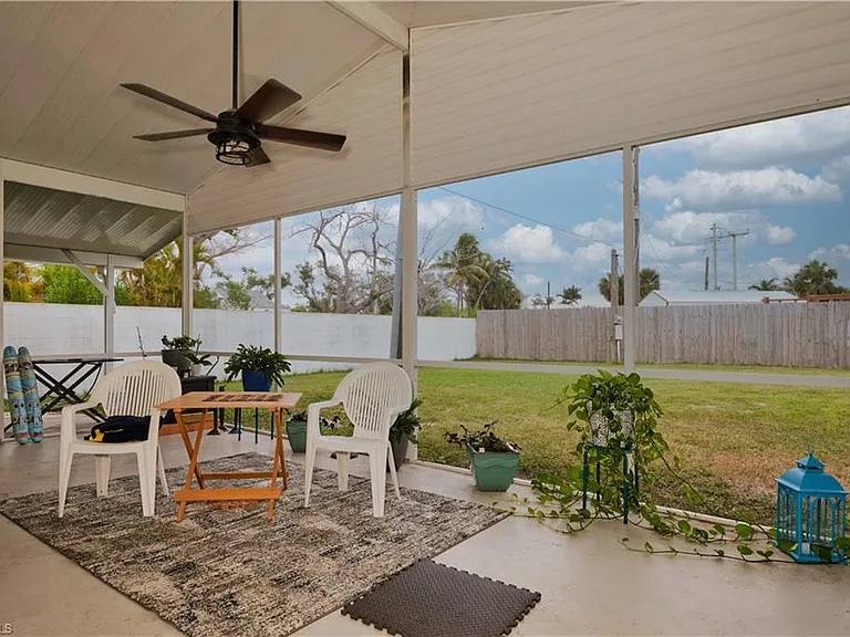 16820 Banyon Ct — Photo 2