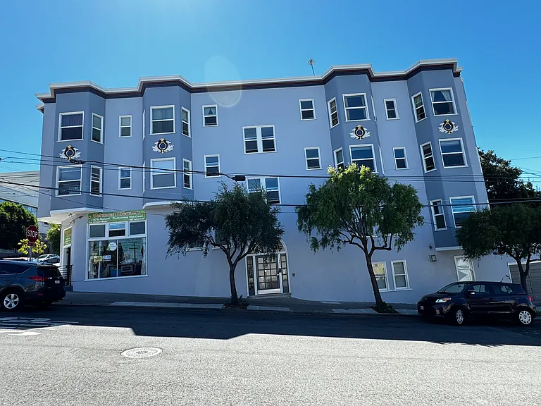 18th Street entrance