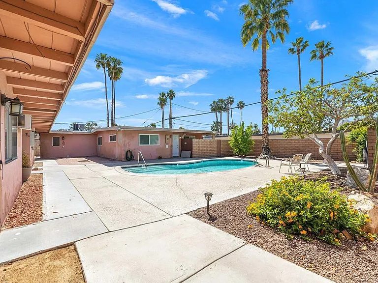 508 Desert View Dr #1 — Photo 30